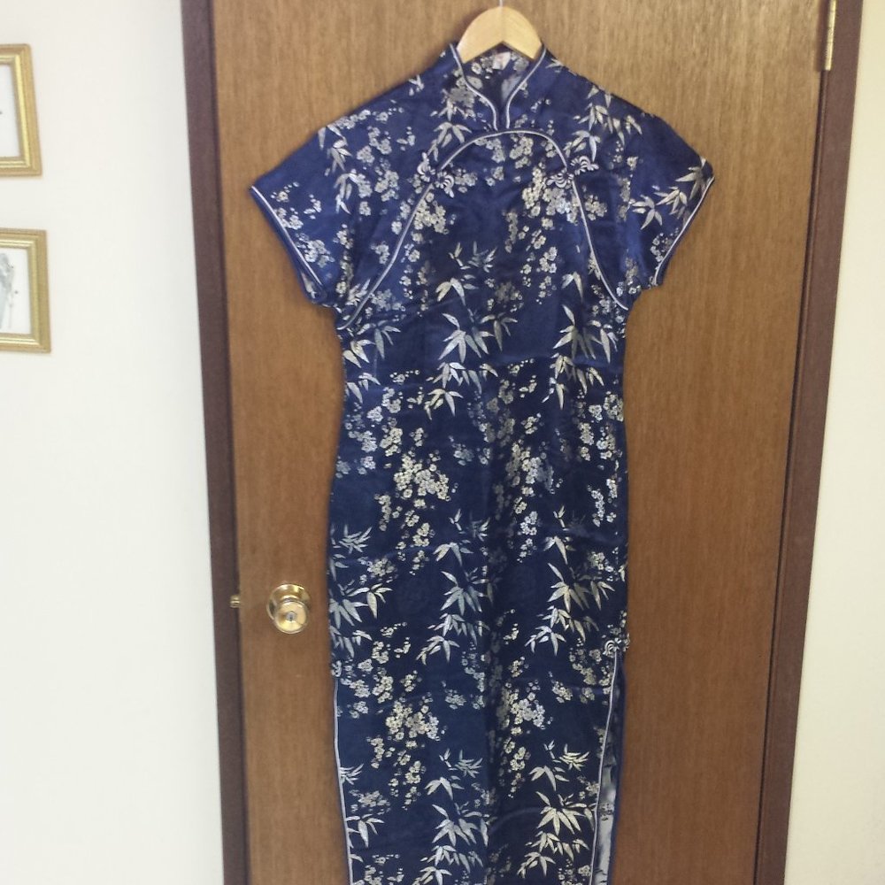 Chinese dress